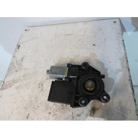 Moteur leve vitre avant droit RENAULT SCENIC 3