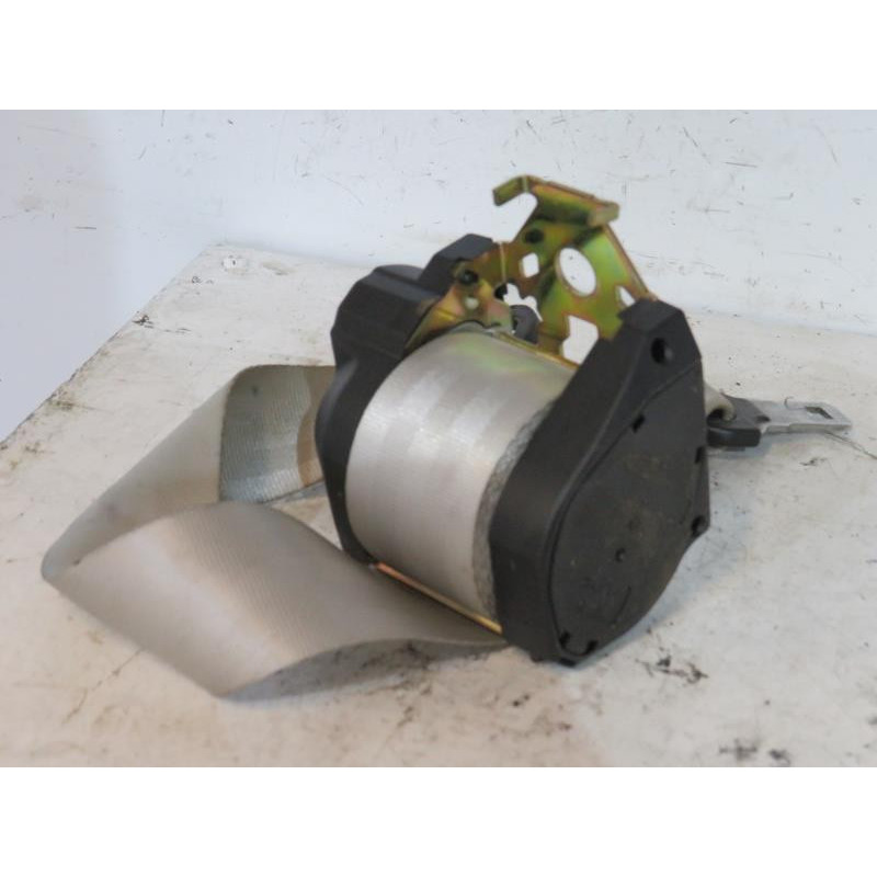 Ceinture arriere centrale RENAULT CLIO 2 Photo n°1