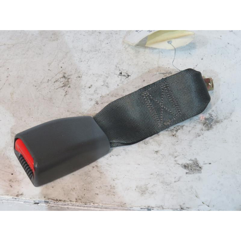 Attache ceinture arriere centrale HYUNDAI SANTA FE 1 Photo n°1