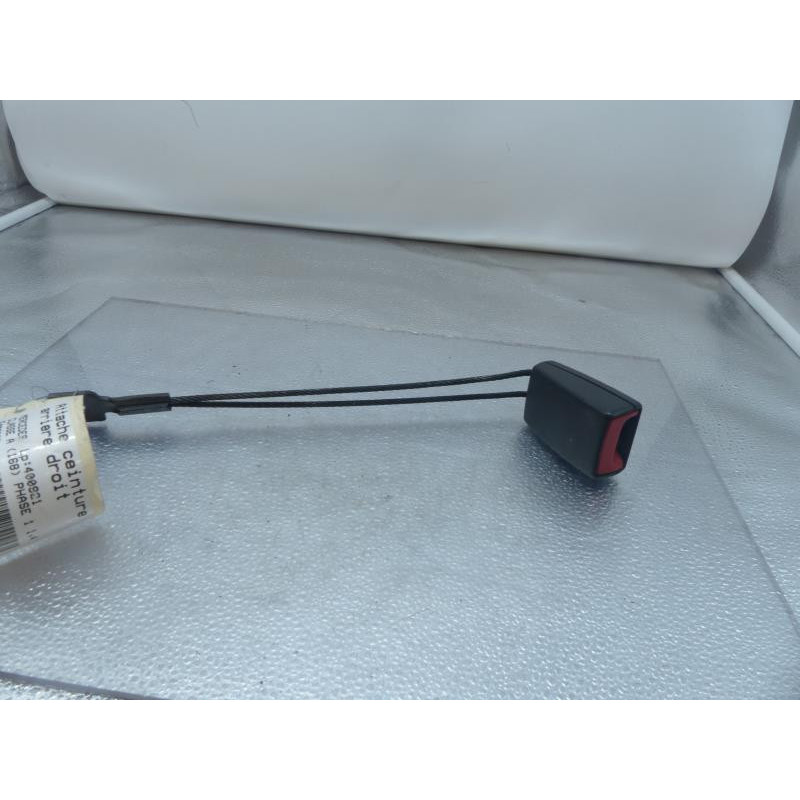 Attache ceinture arriere droit MERCEDES CLASSE A 168 Photo n°1
