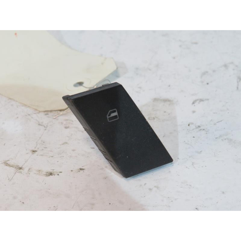 Interrupteur de leve vitre avant droit SEAT IBIZA 3 Photo n°1