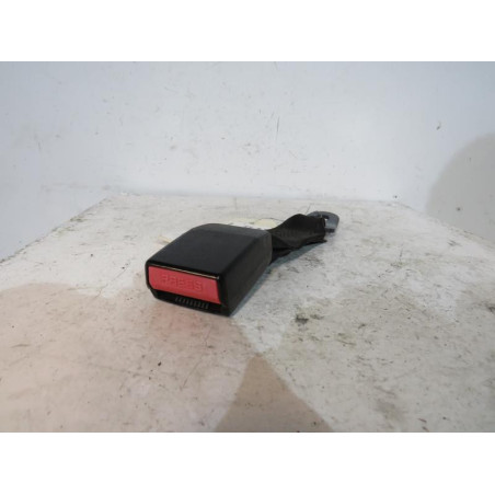 Attache ceinture arriere gauche DACIA SANDERO 1
