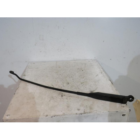 Bras essuie glace avant droit OPEL CORSA C