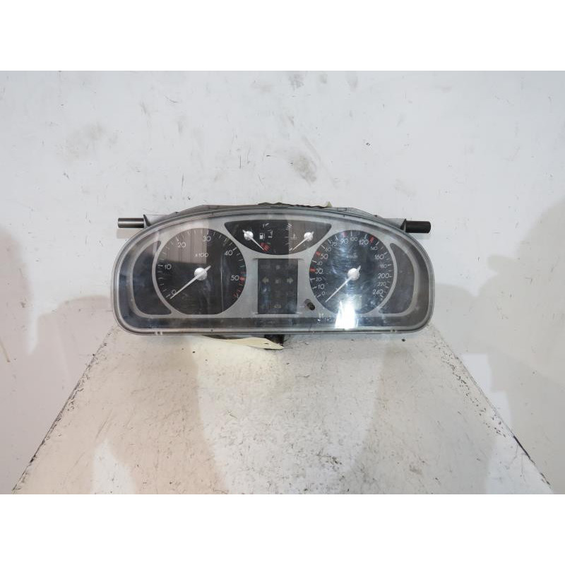 Compteur RENAULT LAGUNA 2 Photo n°1