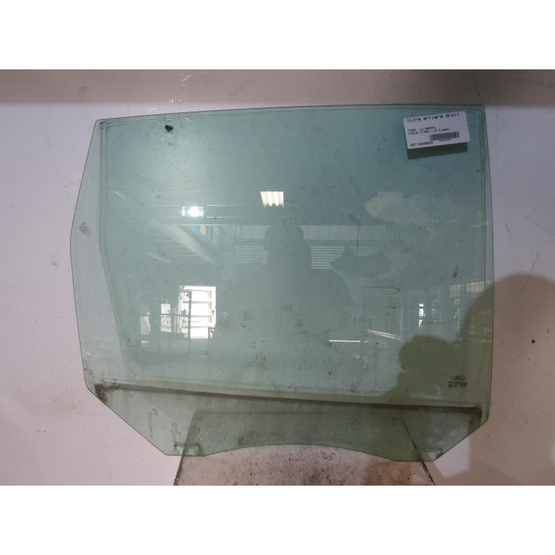 Vitre arriere droit FORD C-MAX 1 Photo n°1