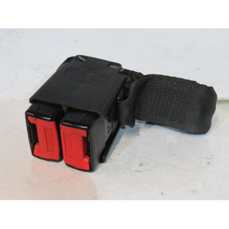 Attache ceinture arriere gauche RENAULT MEGANE 1