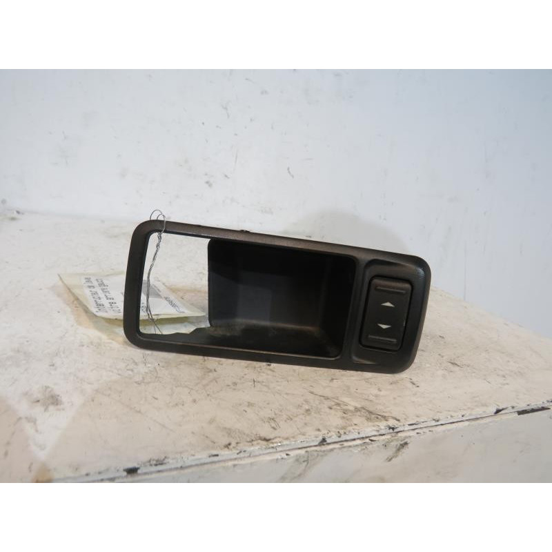 Interrupteur de leve vitre arriere gauche FORD C-MAX 1 Photo n°1