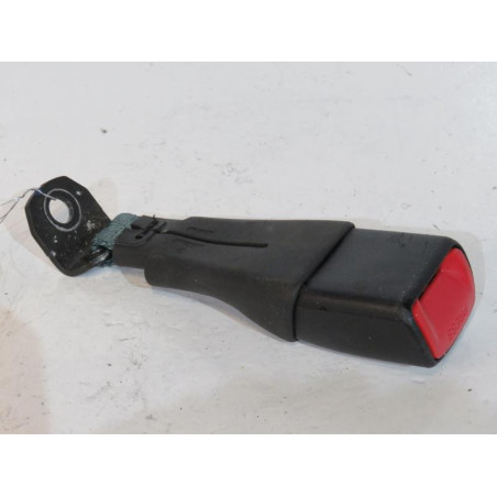 Attache ceinture arriere droit SUZUKI SWIFT 4