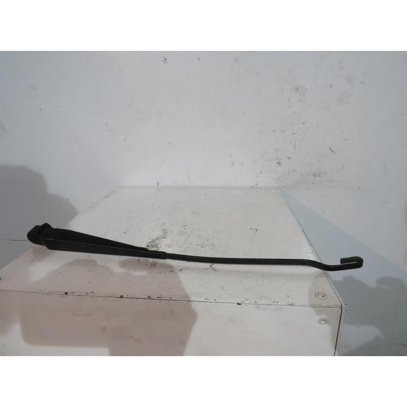Bras essuie glace avant droit FORD FIESTA 4 Photo n°1