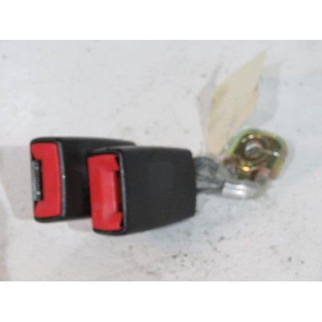 Attache ceinture arriere gauche VOLKSWAGEN GOLF 5