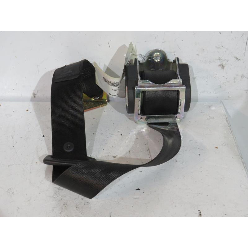 Ceinture arriere gauche VOLKSWAGEN GOLF 5 Photo n°1