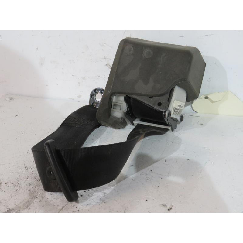 Ceinture arriere gauche AUDI A4 2 Photo n°1