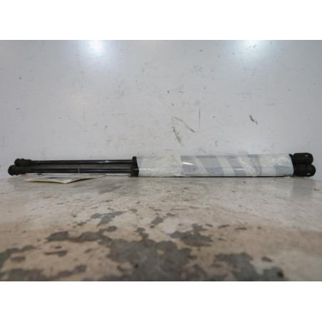 Verin de coffre TOYOTA COROLLA 10
