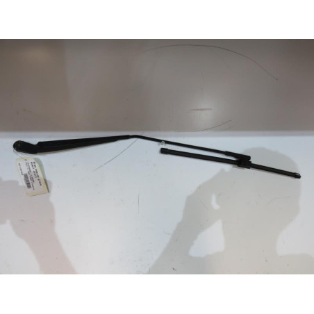 Bras essuie glace avant droit VOLKSWAGEN POLO 4