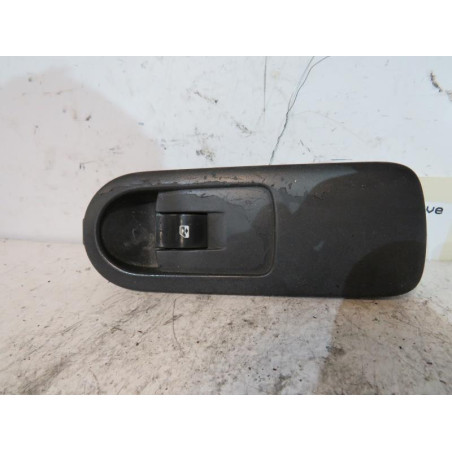 Interrupteur de leve vitre avant droit RENAULT SCENIC 2