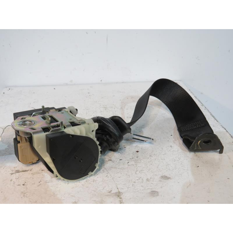 Ceinture arriere gauche OPEL CORSA C Photo n°1