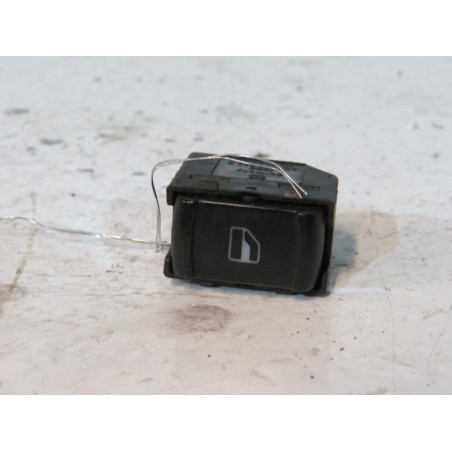Interrupteur de leve vitre avant droit VOLKSWAGEN GOLF 4