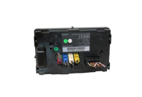 Ecran GPS RENAULT CLIO 3 Photo n°1