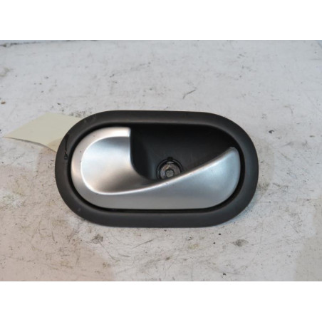 Poignee interieur arriere gauche RENAULT CLIO 3