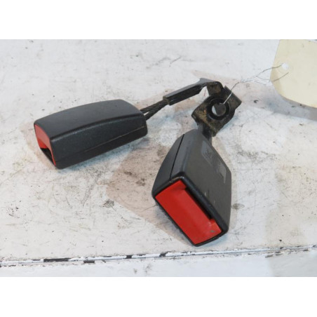 Attache ceinture arriere droit OPEL ASTRA H