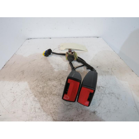 Attache ceinture arriere gauche CITROEN C5 1