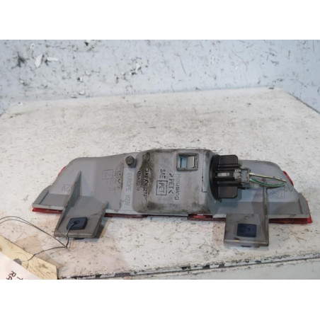 Feu arriere stop central TOYOTA RAV4 2