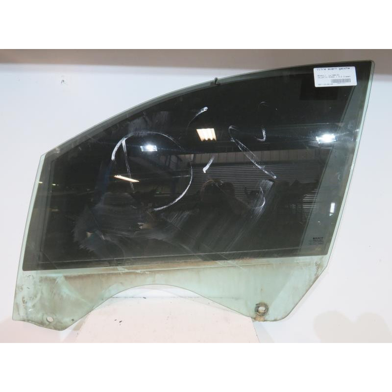 Vitre avant gauche RENAULT VEL SATIS Photo n°1
