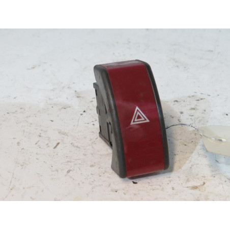 Bouton de warning OPEL CORSA C