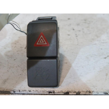 Bouton de warning OPEL AGILA B