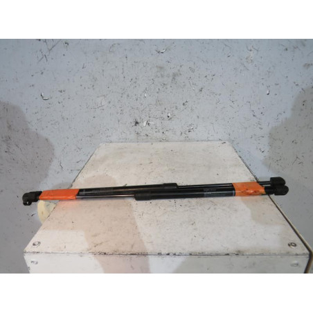 Verin de coffre OPEL AGILA B