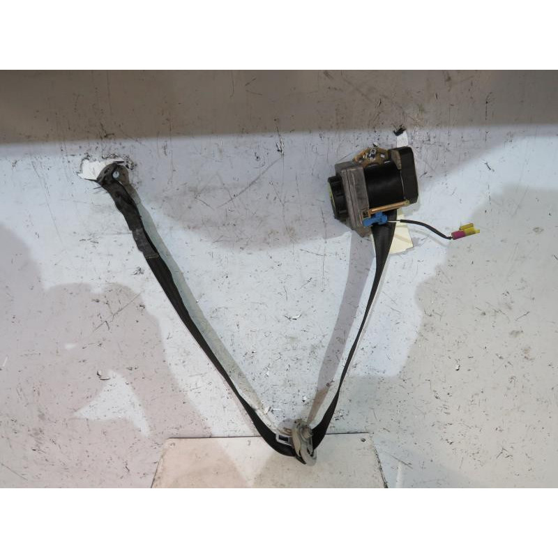 Ceinture avant droit VOLKSWAGEN GOLF 4 Photo n°1