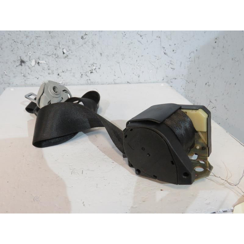 Ceinture arriere gauche VOLKSWAGEN BORA Photo n°1