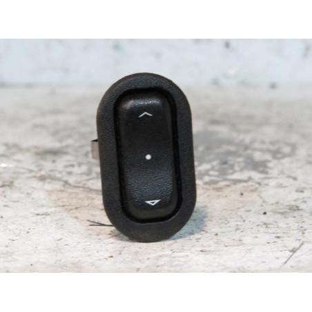 Interrupteur de leve vitre arriere droit OPEL ZAFIRA A