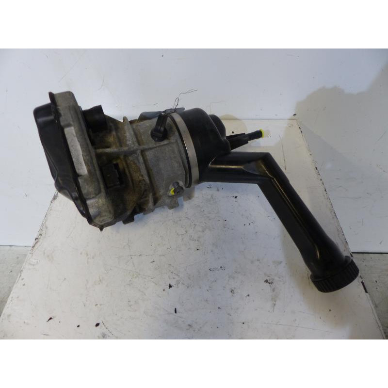 Pompe de direction PEUGEOT 308 1 SW Photo n°1