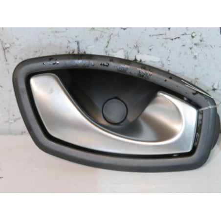 Poignee interieur arriere droit RENAULT CLIO 4