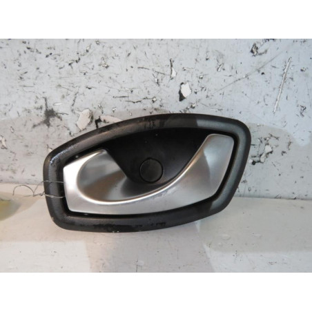 Poignee interieur arriere gauche RENAULT CLIO 4