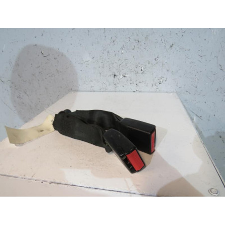 Attache ceinture arriere droit PEUGEOT 206+