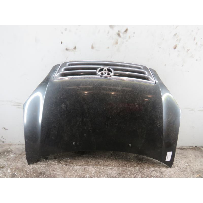 Capot TOYOTA AVENSIS VERSO Photo n°1