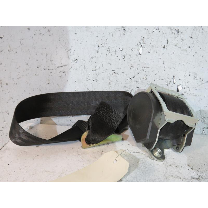 Ceinture arriere gauche VOLKSWAGEN GOLF 5 Photo n°1