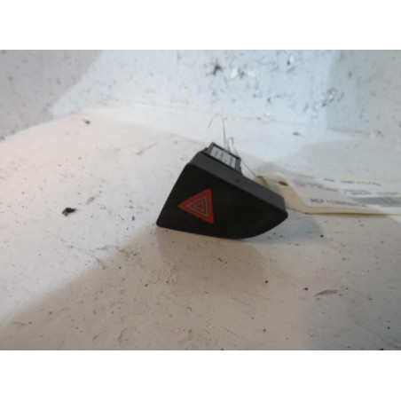 Bouton de warning CITROEN C5 2