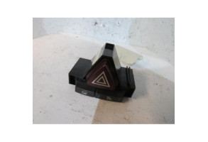 Bouton de warning OPEL CORSA D Photo n°1