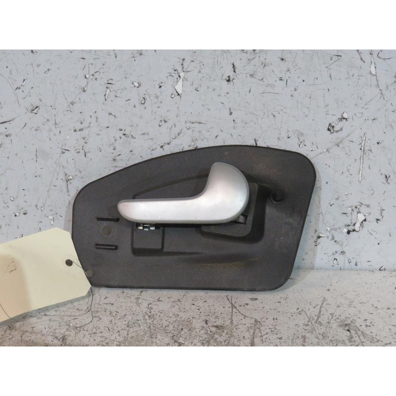 Poignee interieur arriere droit OPEL CORSA C Photo n°1