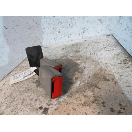 Attache ceinture arriere gauche VOLKSWAGEN PASSAT 4