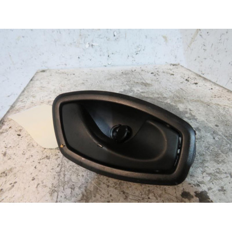 Poignee interieur arriere droit RENAULT MEGANE 3