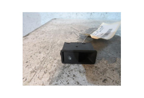 Interrupteur de leve vitre arriere gauche OPEL ASTRA H Photo n°1