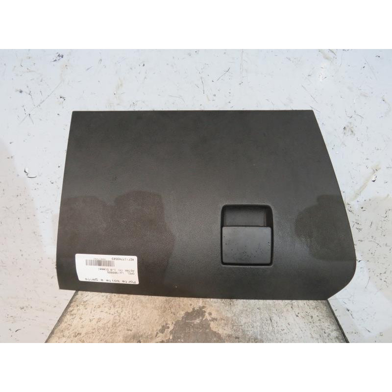 Porte boite a gants OPEL ASTRA H Photo n°1