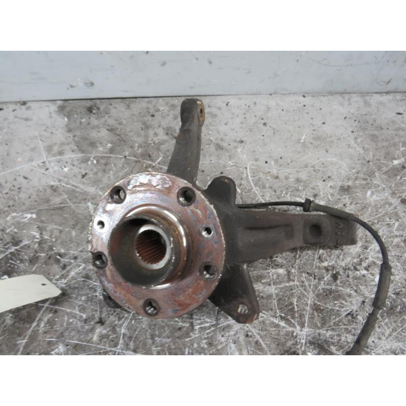 Pivot de moyeu avant droit RENAULT KANGOO 2 Photo n°1