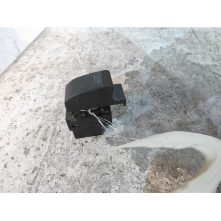 Interrupteur de leve vitre avant droit AUDI A3 1