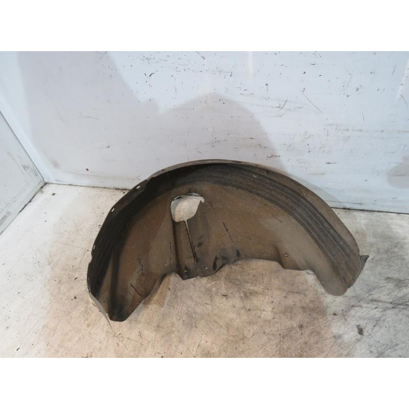 Pare boue arriere droit VOLKSWAGEN POLO 4 Photo n°1