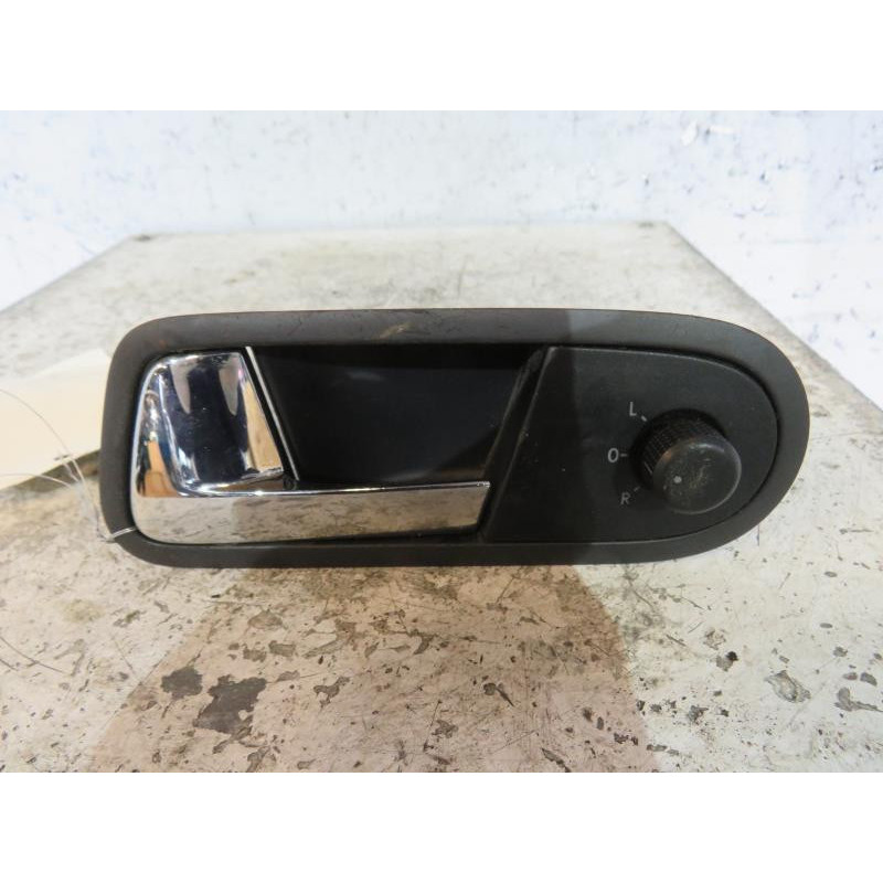 Poignee interieur arriere gauche VOLKSWAGEN SHARAN 1 Photo n°1